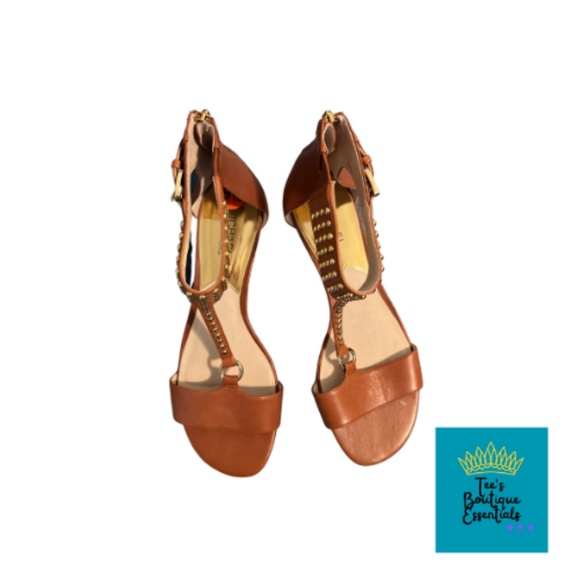 Michael Kors Sandals - Picture 1 of 1